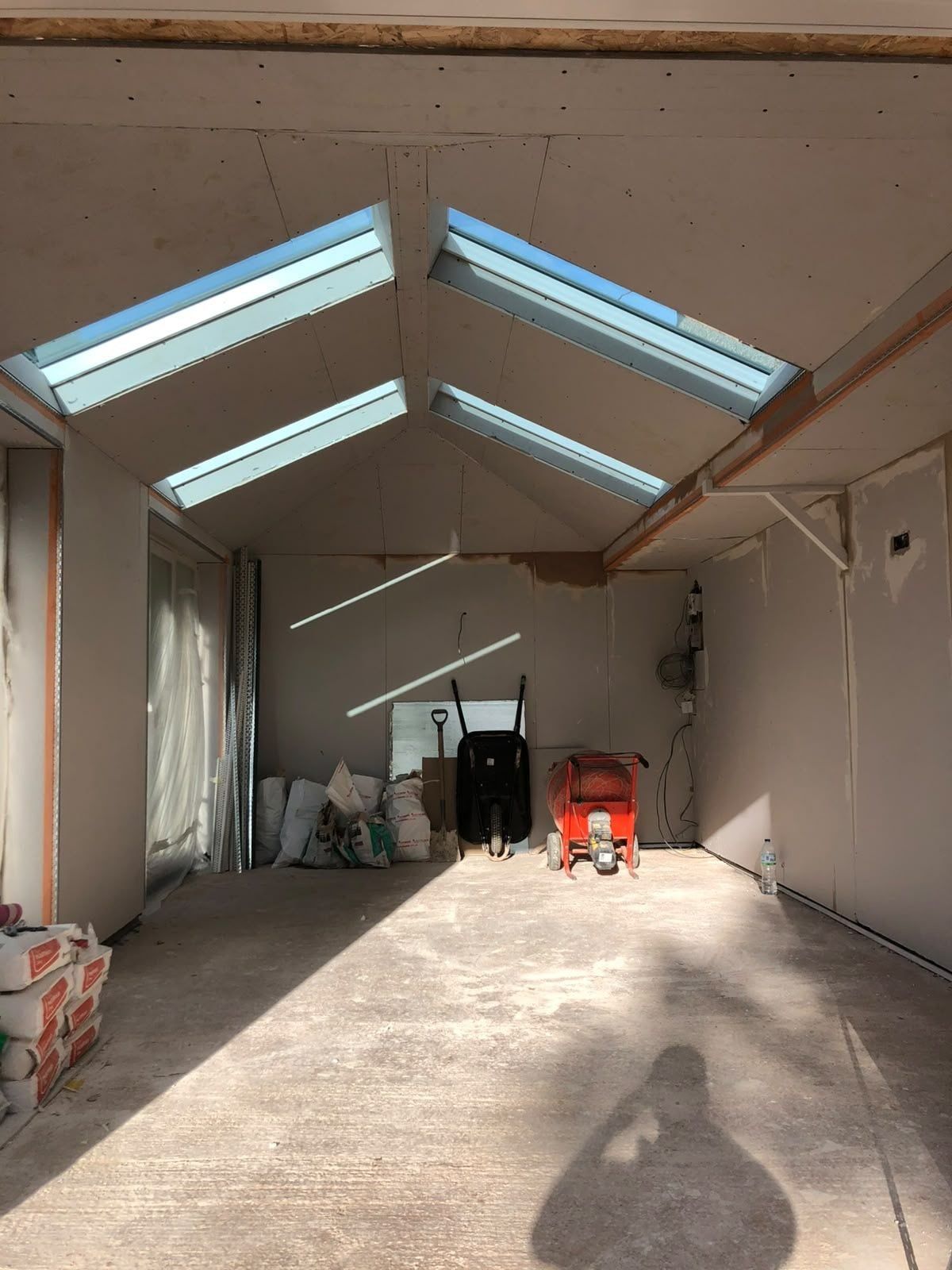Before — Kitchen — back to brick & re-skimmed